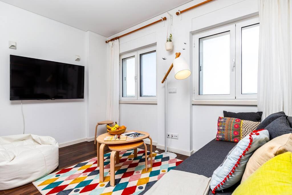 Cozy Bright Space With Landscape And Air Conditioner * Lisbon