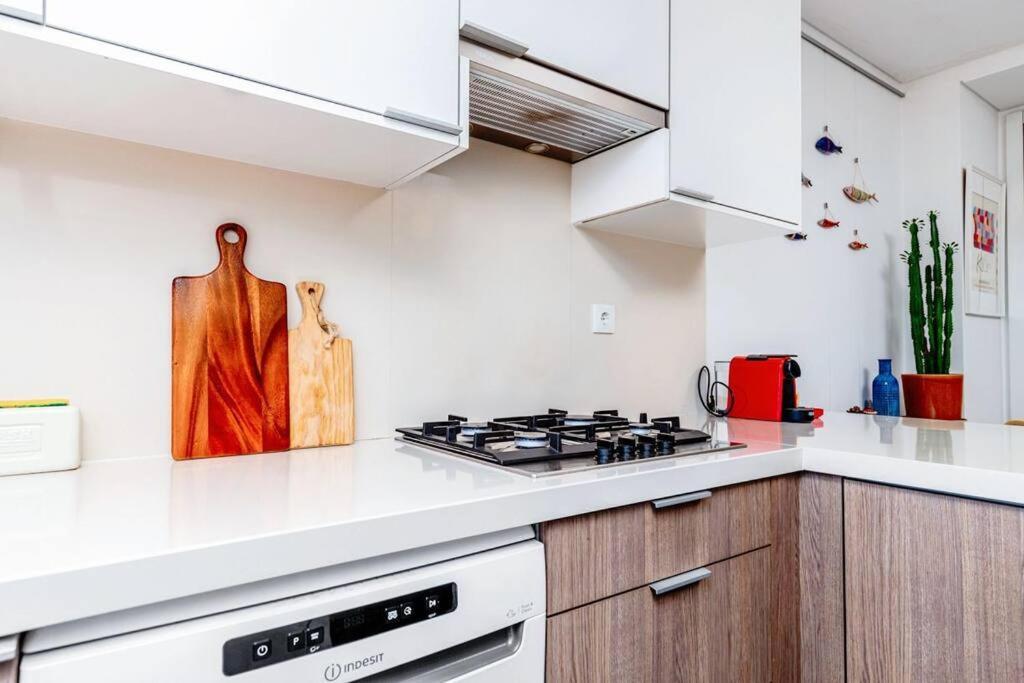 Apartment Cozy Bright Space With Landscape And Air Conditioner Lisbon