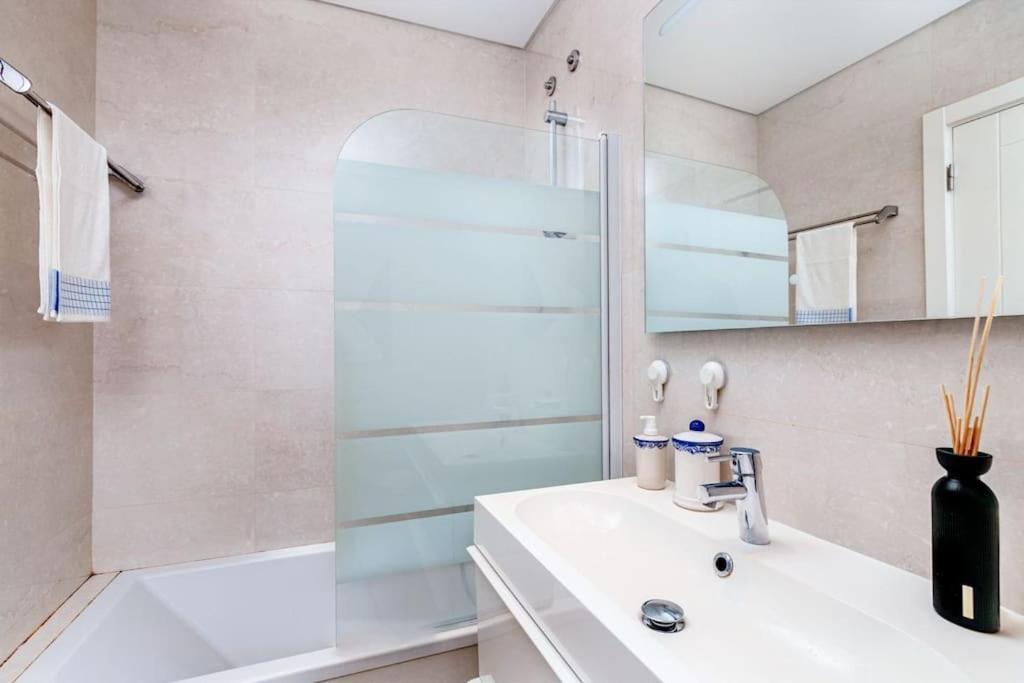 Appartement Cozy Bright Space With Landscape And Air Conditioner Lisboa